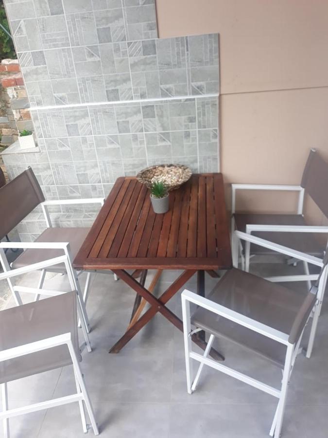 Violetta Studios & Apartments Милина Екстериор снимка